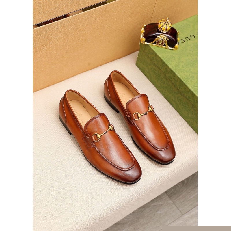 G*u*i leather shoes